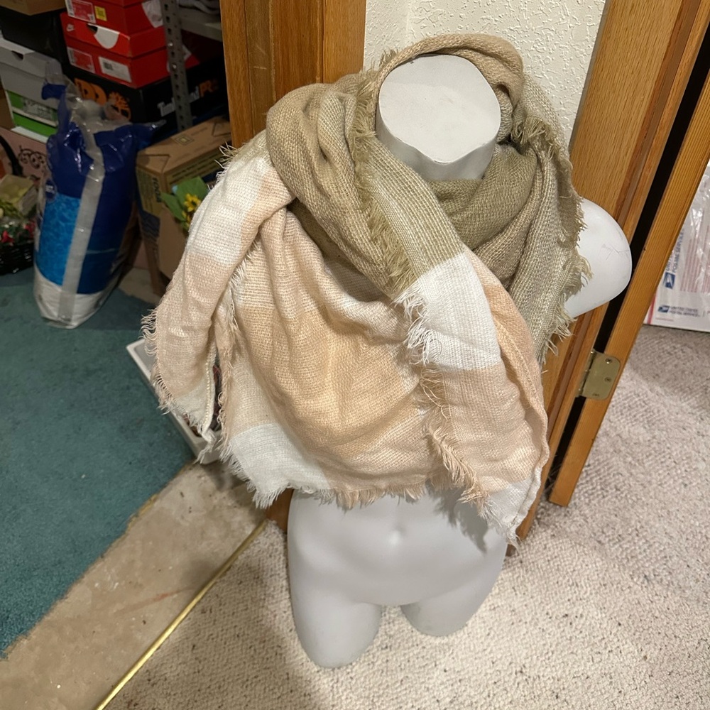 Cozy Beige White and Olive Scarf